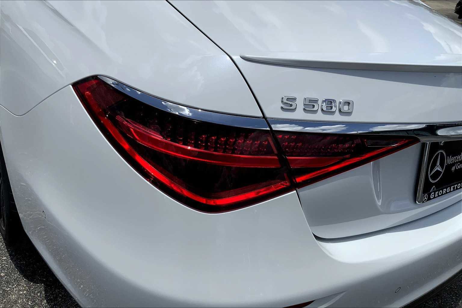 New 2025 Mercedes-Benz S 580 4MATIC Sedan image 6