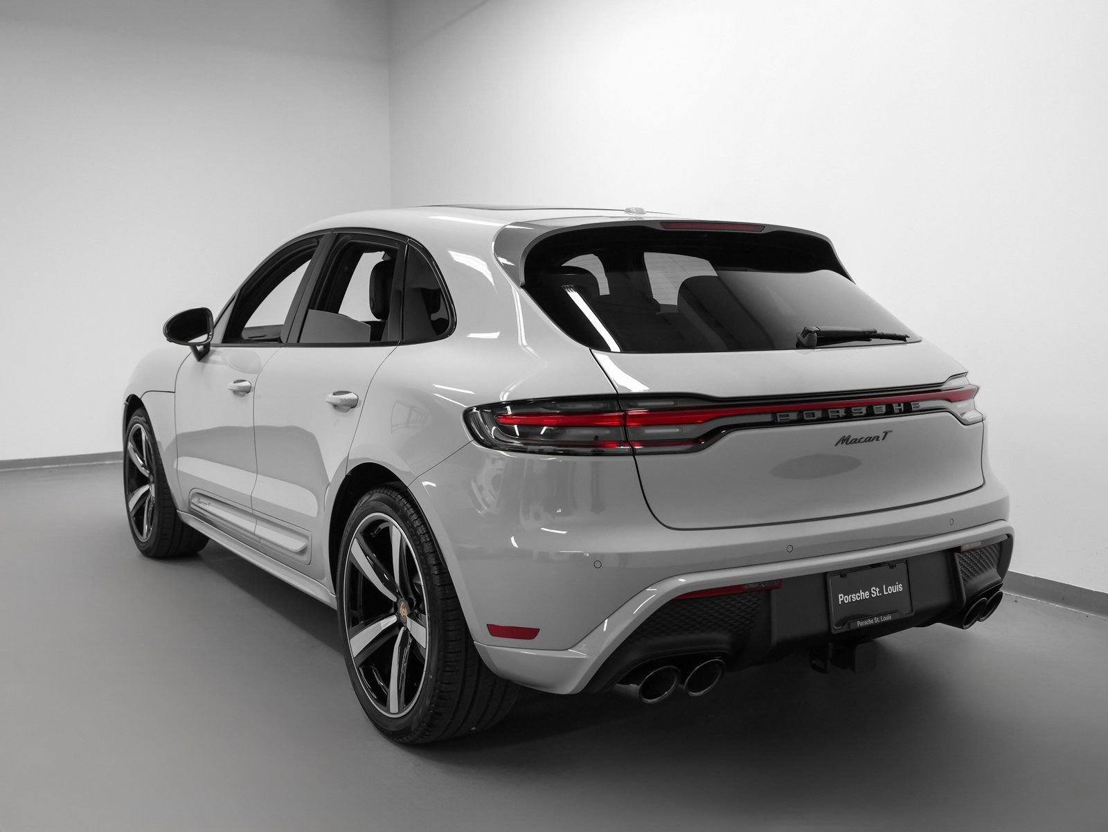 New 2026 Porsche Macan Turbo image 3