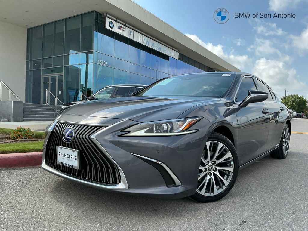 Used 2020 Lexus ES 300h w/ Premium Package FWD image 1