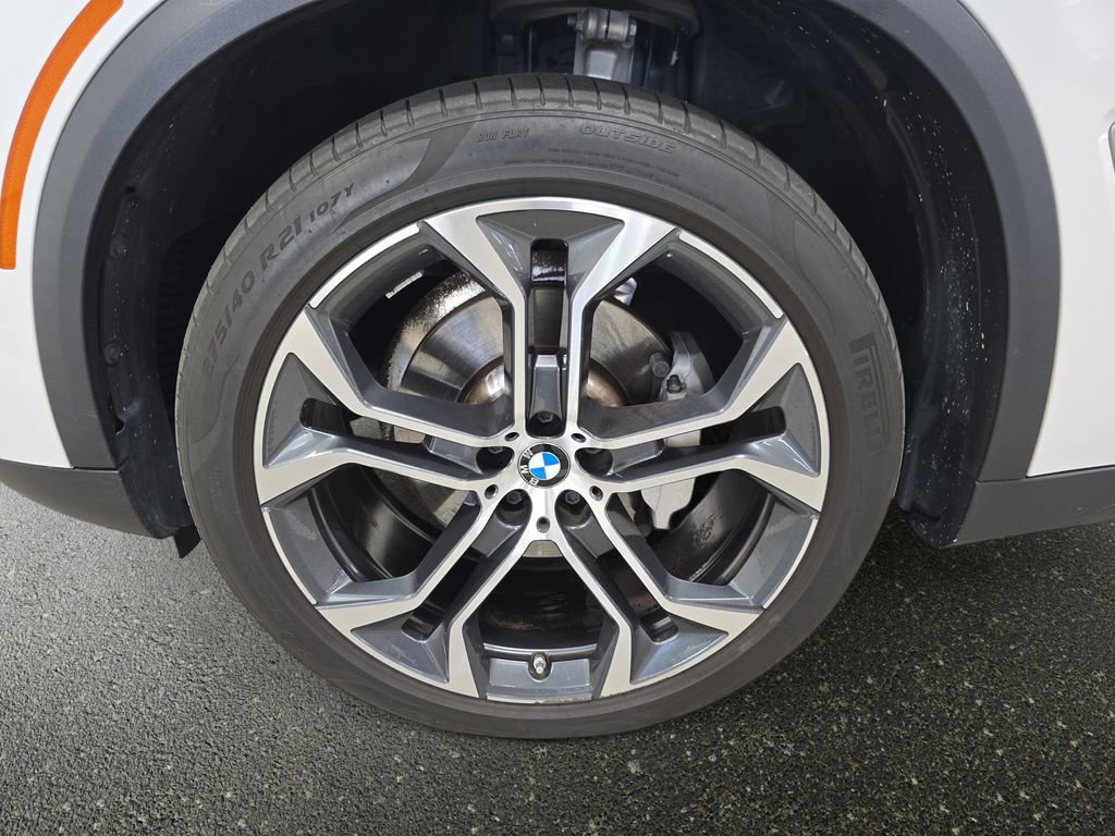 Used 2023 BMW X5 xDrive40i w/ Premium Package image 29