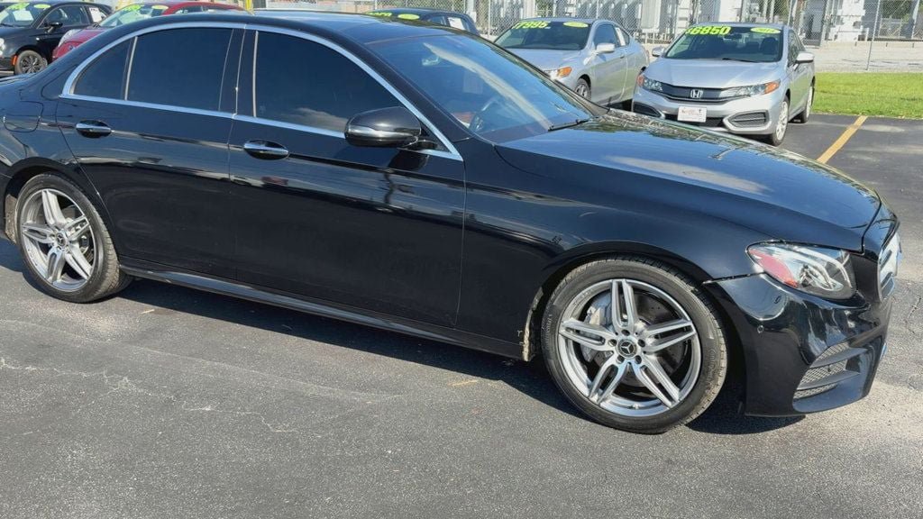 Used 2018 Mercedes-Benz E 300 image 2
