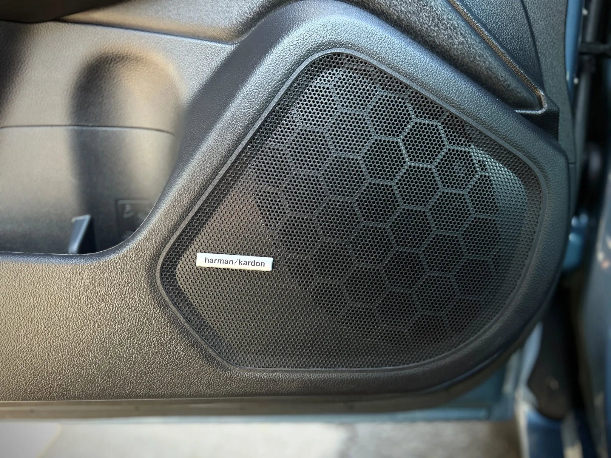 Used 2018 Subaru Legacy 2.5i Limited w/ 50th Anniversary Edition image 8