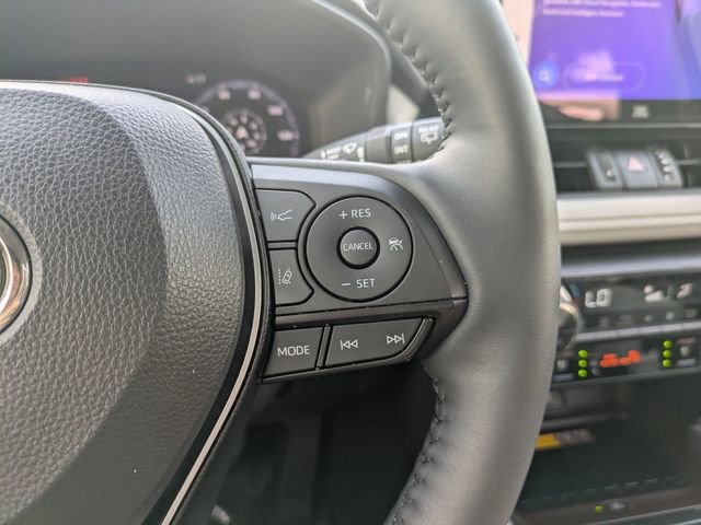 Used 2025 Toyota RAV4 Limited w/ Advanced Technology Package image 28