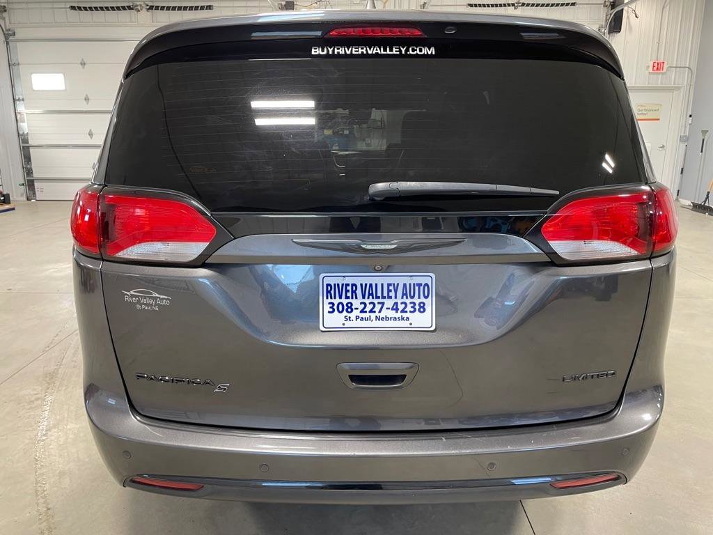 Used 2019 Chrysler Pacifica Limited w/ Advanced Safetytec Group image 6