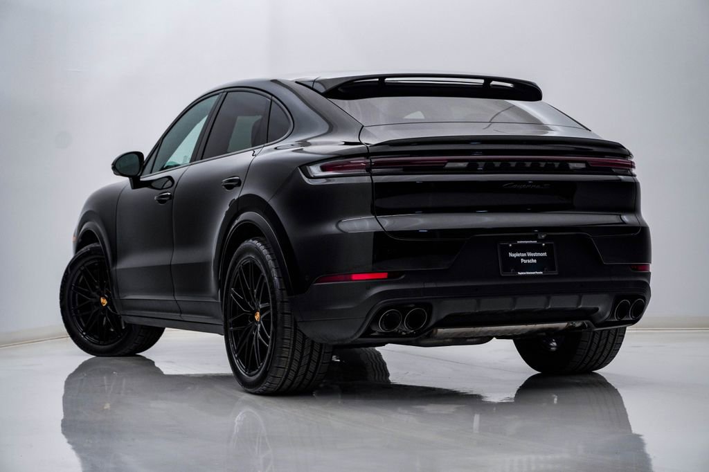 Certified 2024 Porsche Cayenne S AWD/4WD image 3