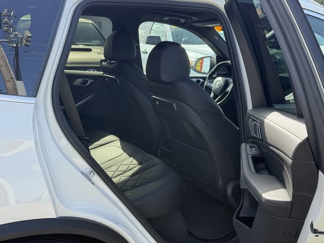 Used 2024 BMW X5 sDrive40i w/ Premium Package RWD image 33