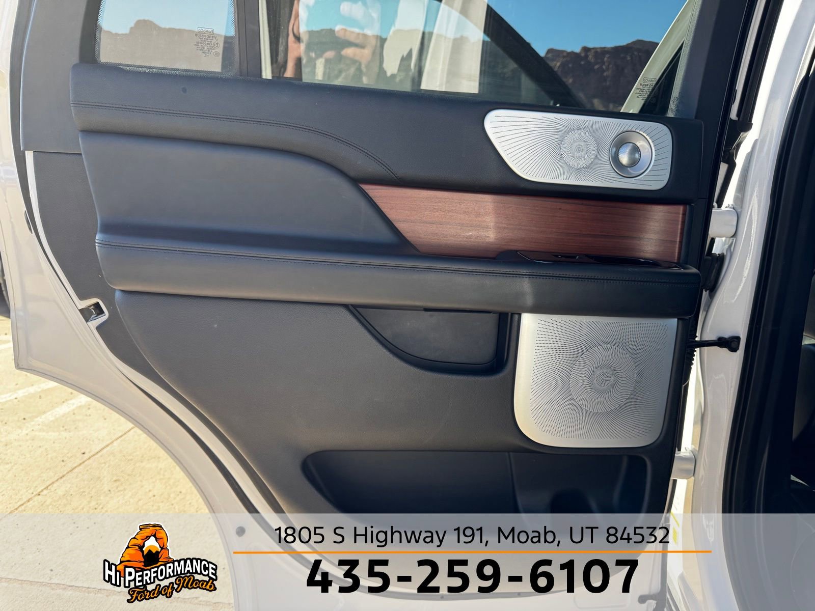 Used 2019 Lincoln Navigator Reserve w/ Cargo Package image 48