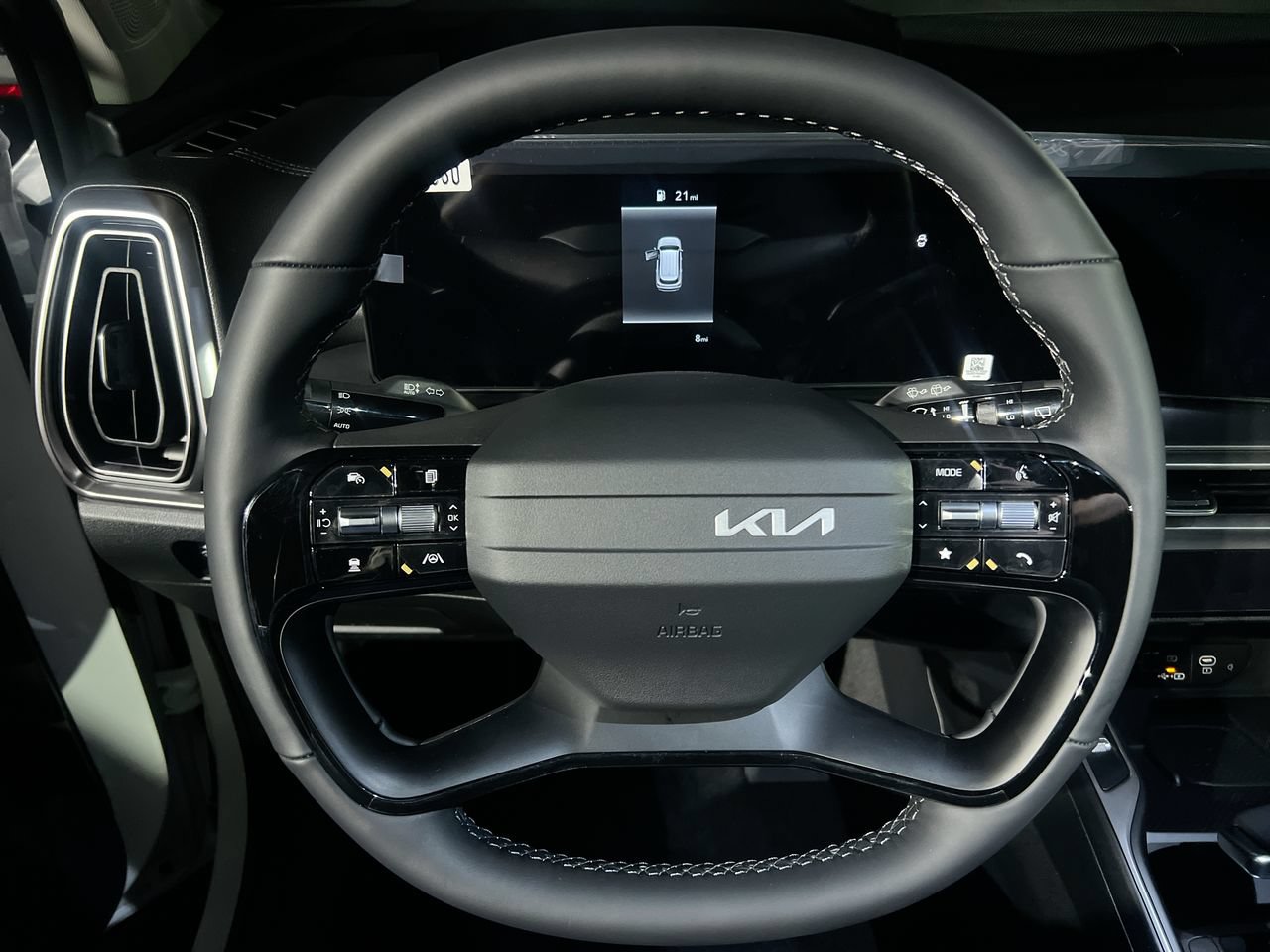 New 2026 Kia Sorento S w/ S Panoramic Sunroof Package FWD image 16