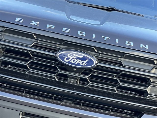 New 2025 Ford Expedition Active image 3