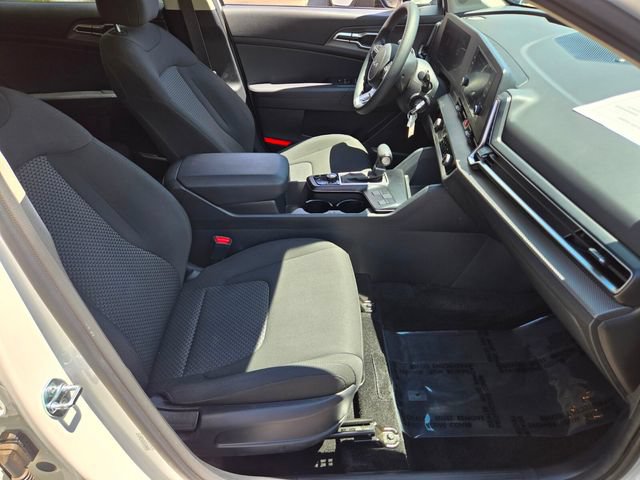 Used 2025 Kia Sportage LX FWD image 20