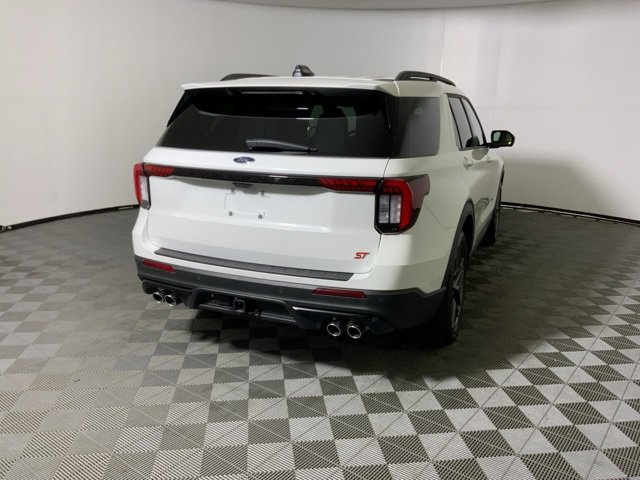 New 2025 Ford Explorer ST image 8