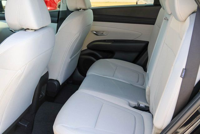New 2026 Hyundai Tucson SE image 12
