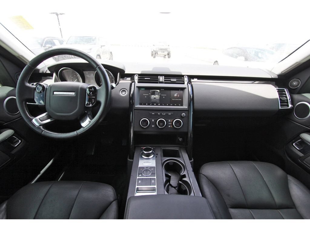Used 2020 Land Rover Discovery SE AWD/4WD image 9