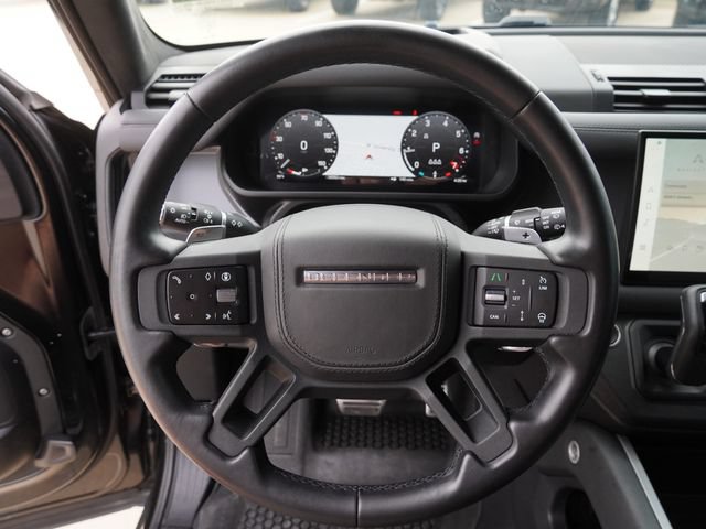 Used 2025 Land Rover Defender 110 V8 AWD/4WD image 26