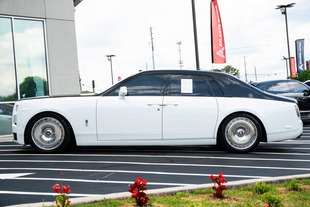 Used 2019 Rolls-Royce Phantom Sedan RWD image 18