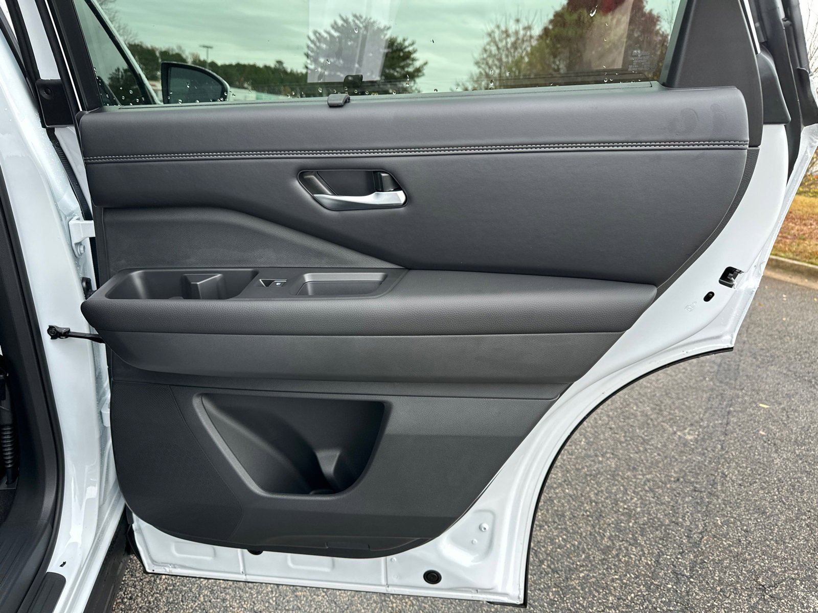 New 2025 Nissan Pathfinder Platinum image 17