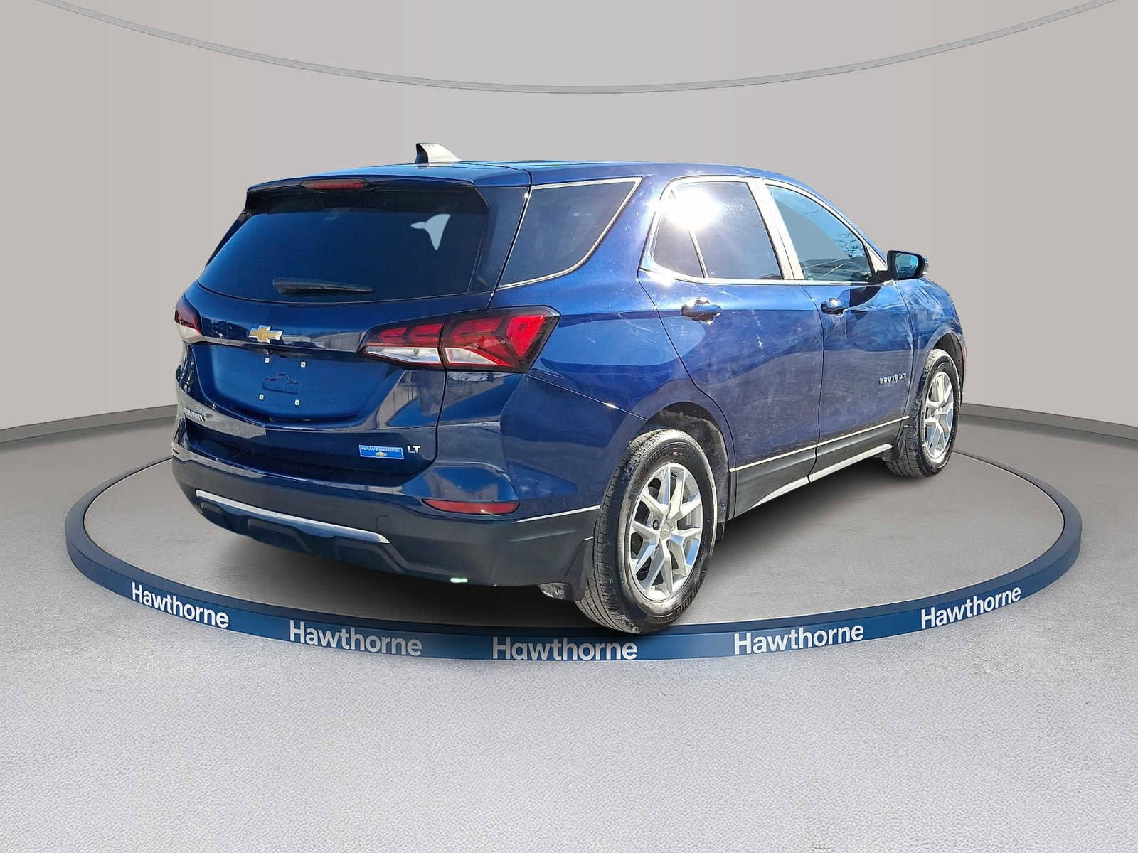 Used 2023 Chevrolet Equinox LT w/ LPO, Floor Liner Package image 6