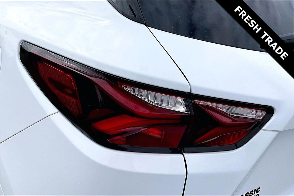 Used 2019 Chevrolet Blazer Premier w/ Sun and Wheels Package image 22