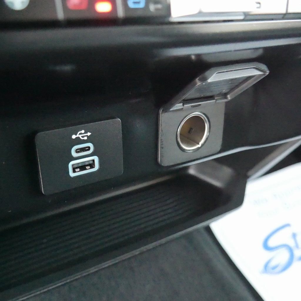 Used 2023 Ford F250 Lariat image 38