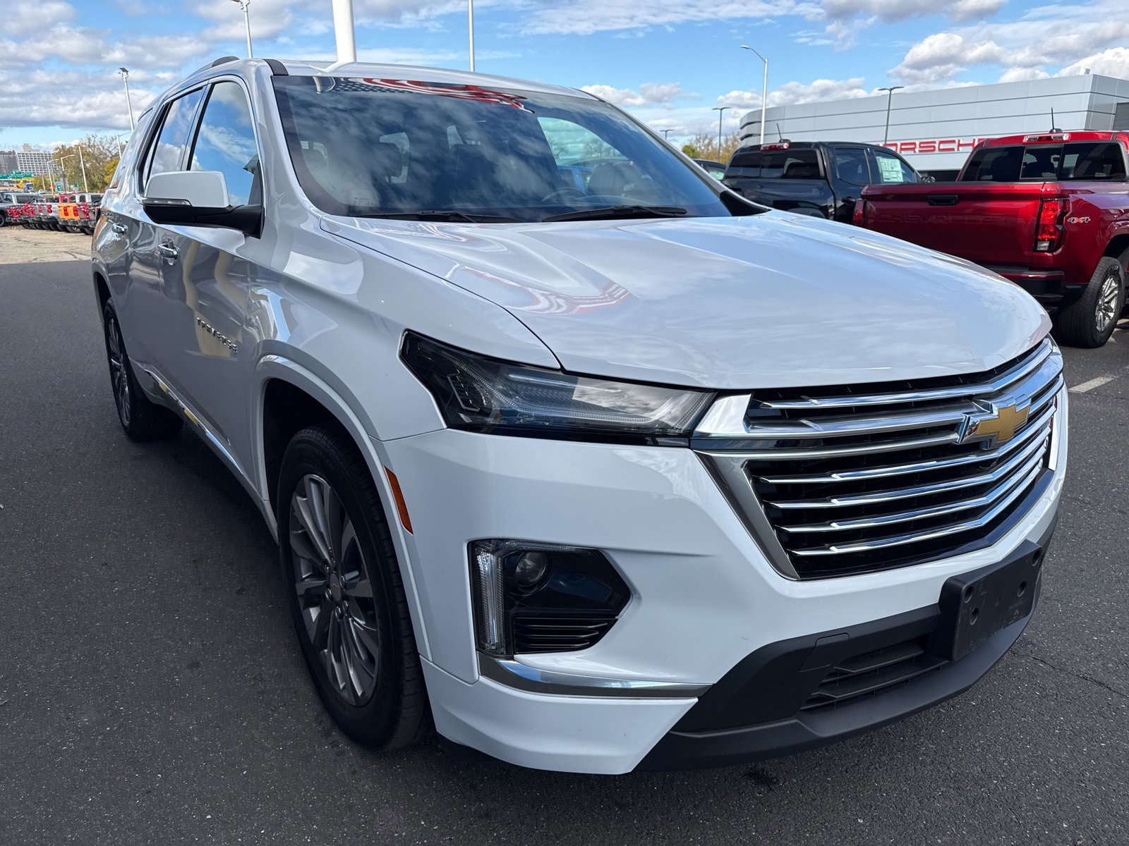 Used 2022 Chevrolet Traverse Premier image 4