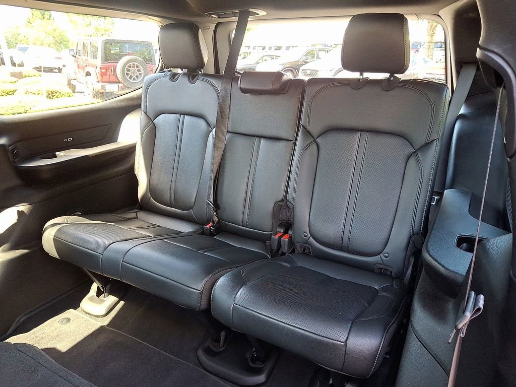 Used 2024 Jeep Wagoneer 4WD image 10
