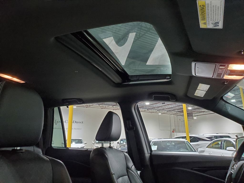 Used 2022 Honda Passport Elite image 15