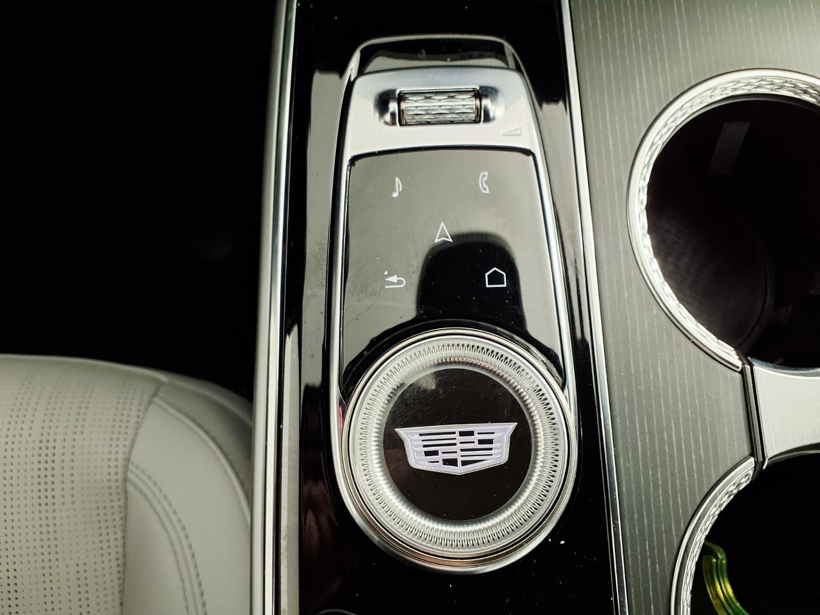 Certified 2024 Cadillac Lyriq Sport AWD/4WD image 21