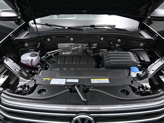 New 2026 Volkswagen Atlas Peak Edition image 8