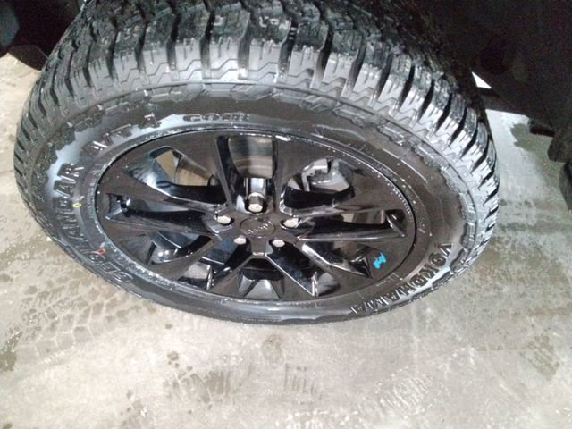 Used 2022 Jeep Wrangler Unlimited Sahara 4xe w/ Cold Weather Group image 20