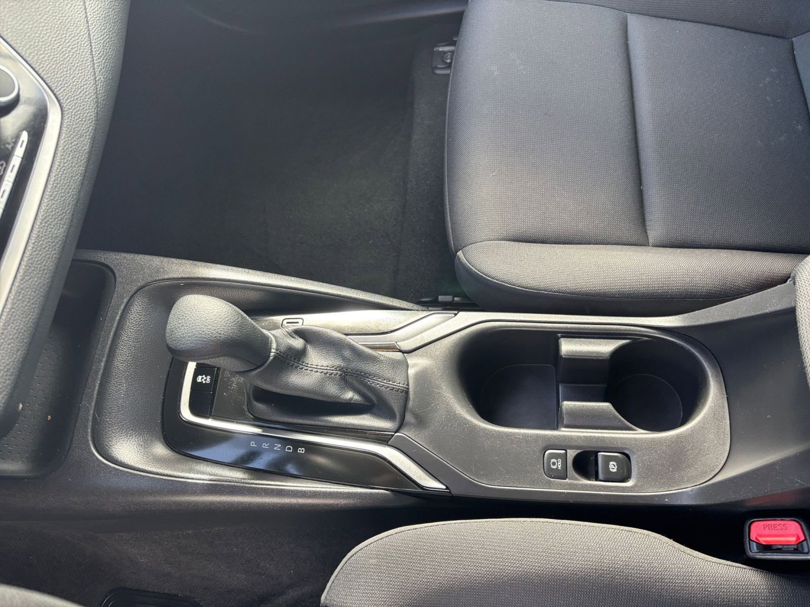 Used 2025 Toyota Corolla LE FWD image 39