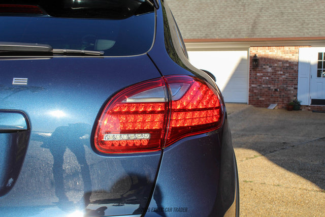Used 2012 Porsche Cayenne Turbo AWD/4WD image 80