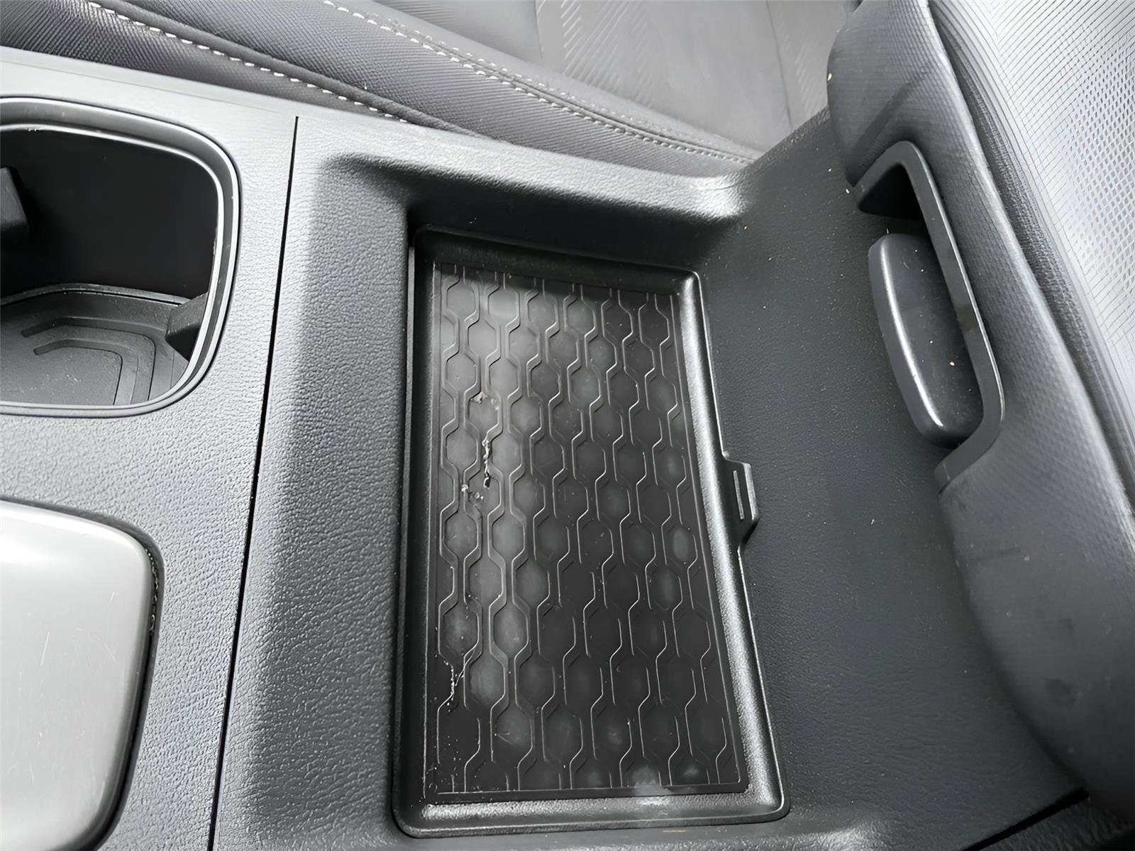 Used 2023 Nissan Frontier SV w/ Technology Package image 33