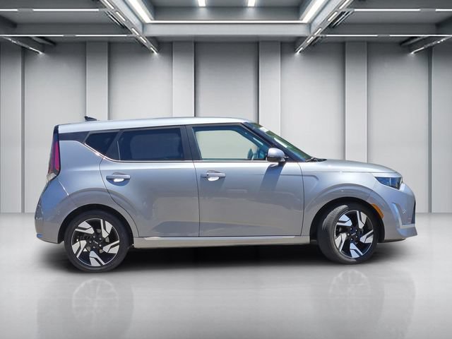 Used 2023 Kia Soul GT-Line FWD image 3