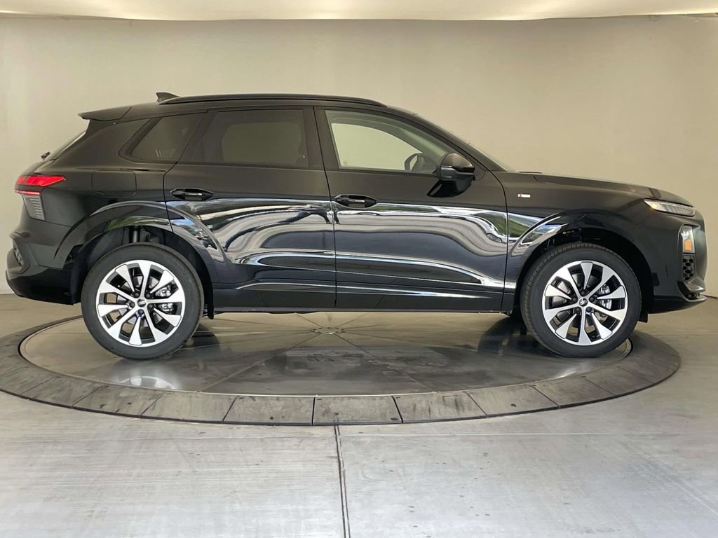 New 2026 Audi Q3 quattro 2.0T image 8