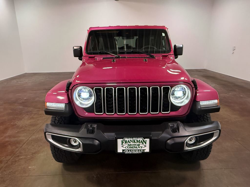 Used 2024 Jeep Wrangler Unlimited Sahara w/ Technology Group AWD/4WD image 41