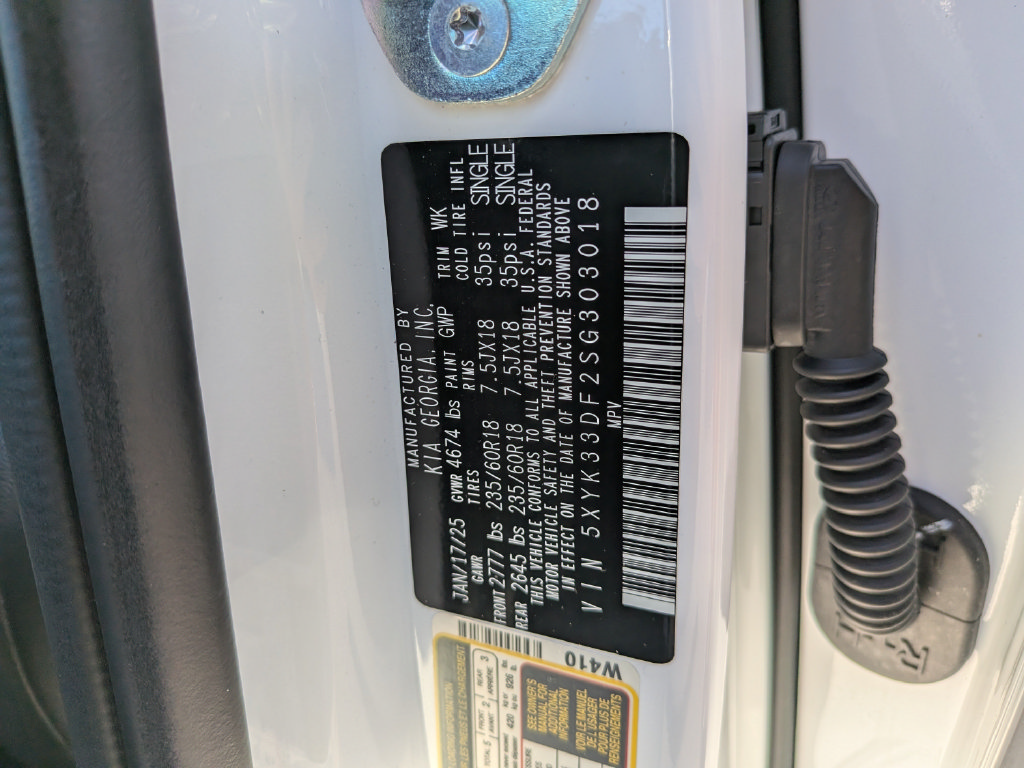 Used 2025 Kia Sportage EX FWD image 35