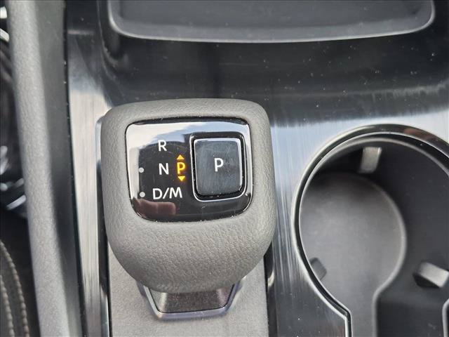 Used 2026 Nissan Rogue SV AWD/4WD image 12
