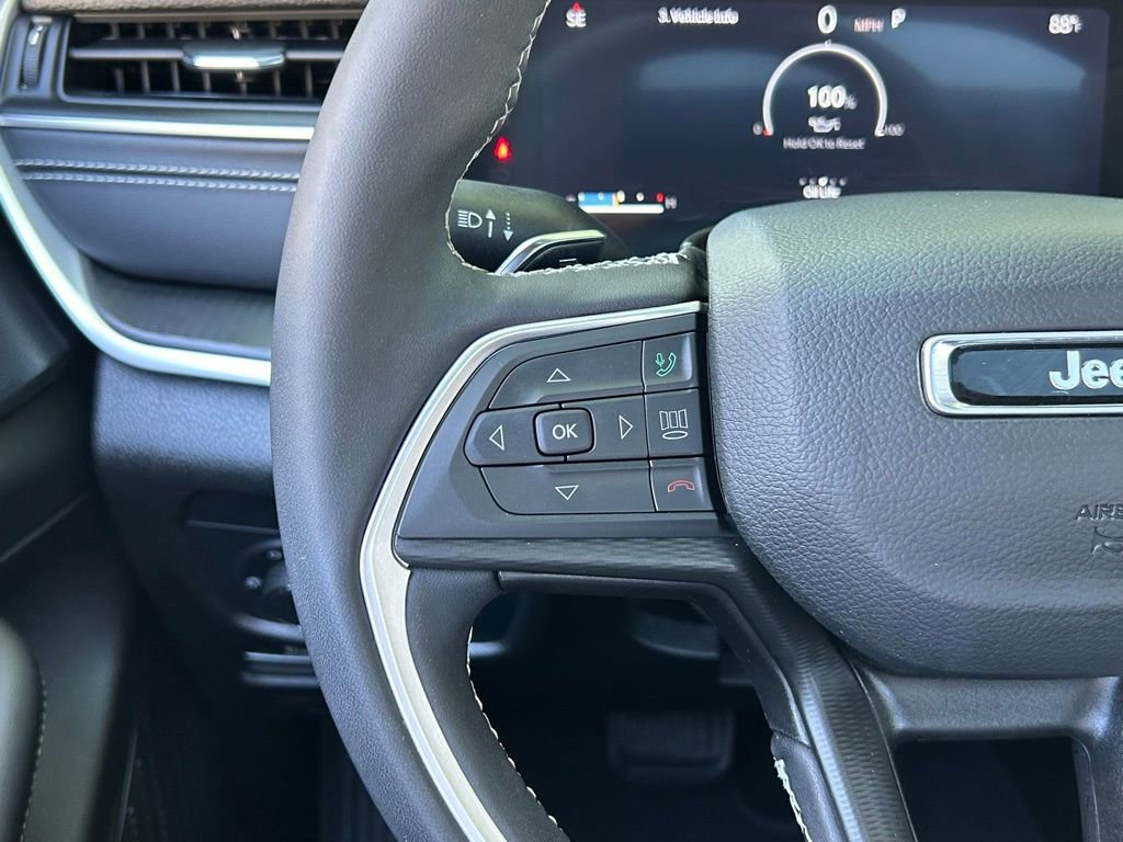 Certified 2024 Jeep Grand Cherokee Altitude image 51