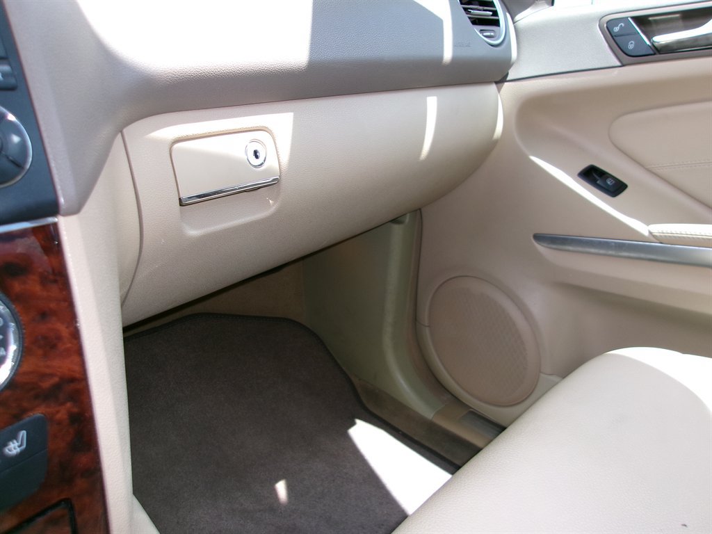 Used 2010 Mercedes-Benz ML 350 4MATIC image 28
