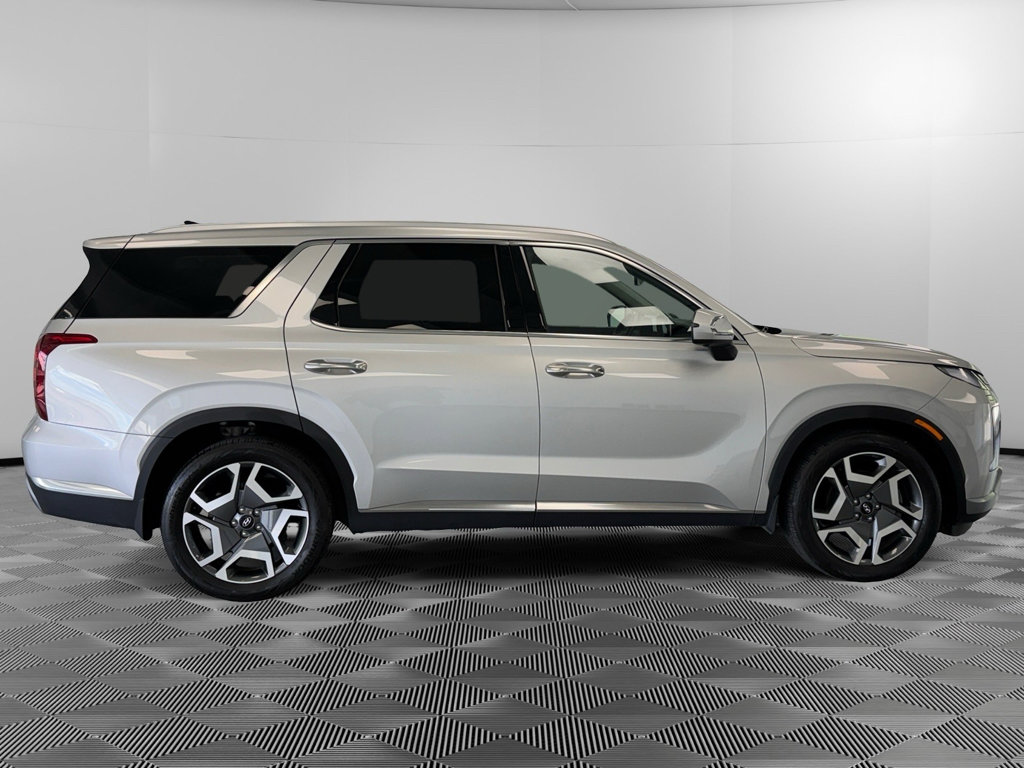 Used 2024 Hyundai Palisade Limited AWD/4WD image 9