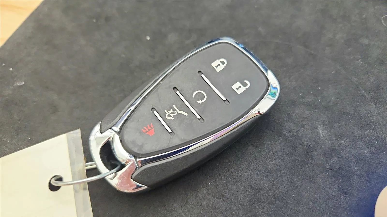 Used 2024 Chevrolet Equinox LT FWD image 21