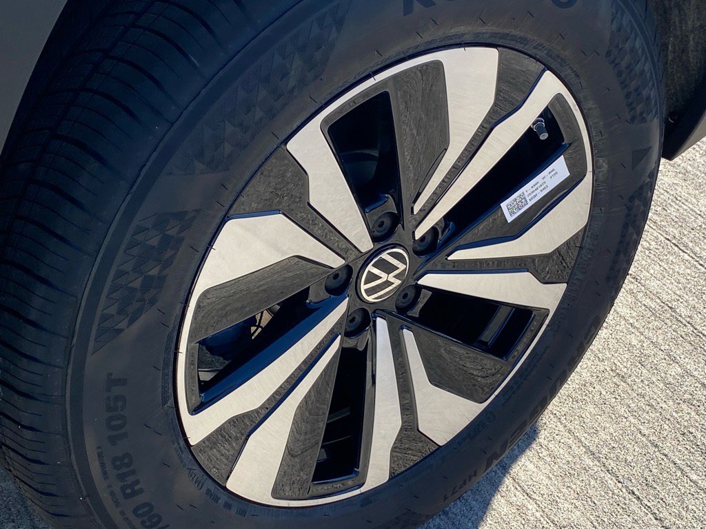 New 2026 Volkswagen Atlas SE image 12