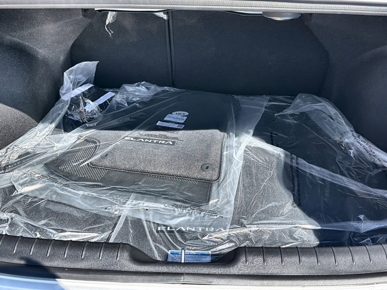 New 2026 Hyundai Elantra Limited image 25