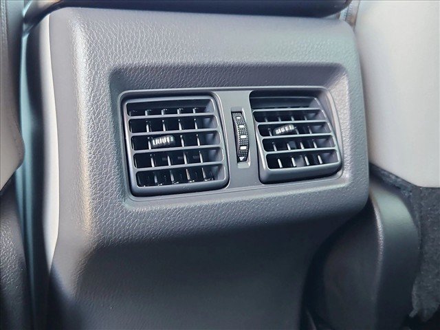 Used 2024 Toyota Camry XLE FWD image 16