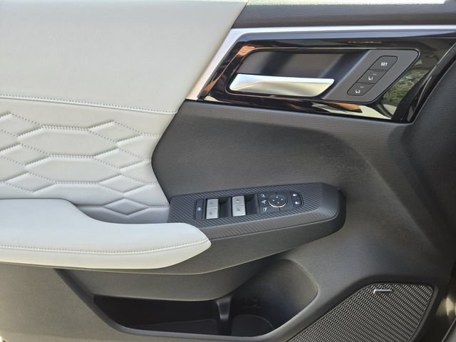 New 2026 Mitsubishi Outlander SEL FWD image 13