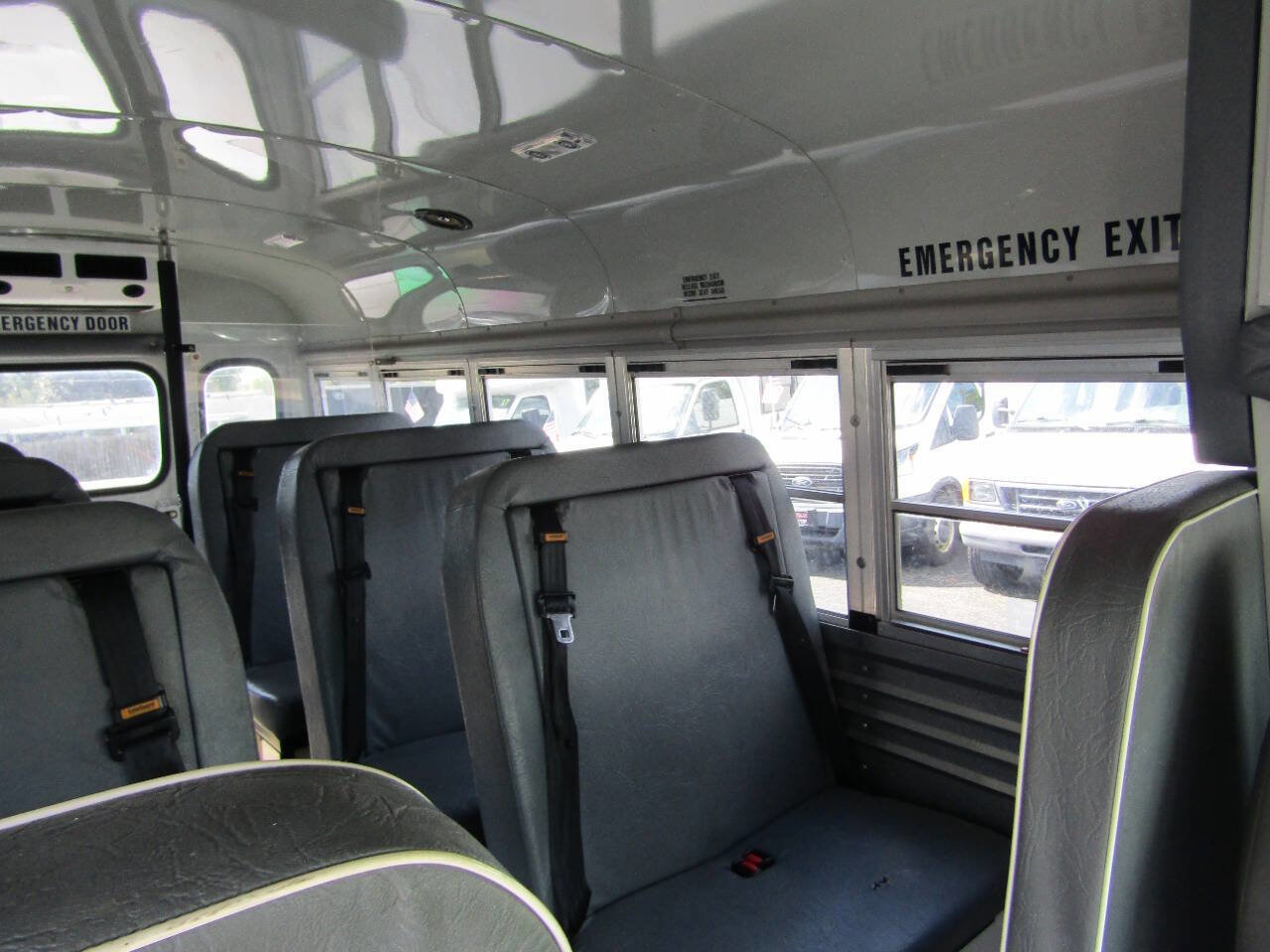 Used 2006 Chevrolet Express 3500 w/ School Bus Package image 15