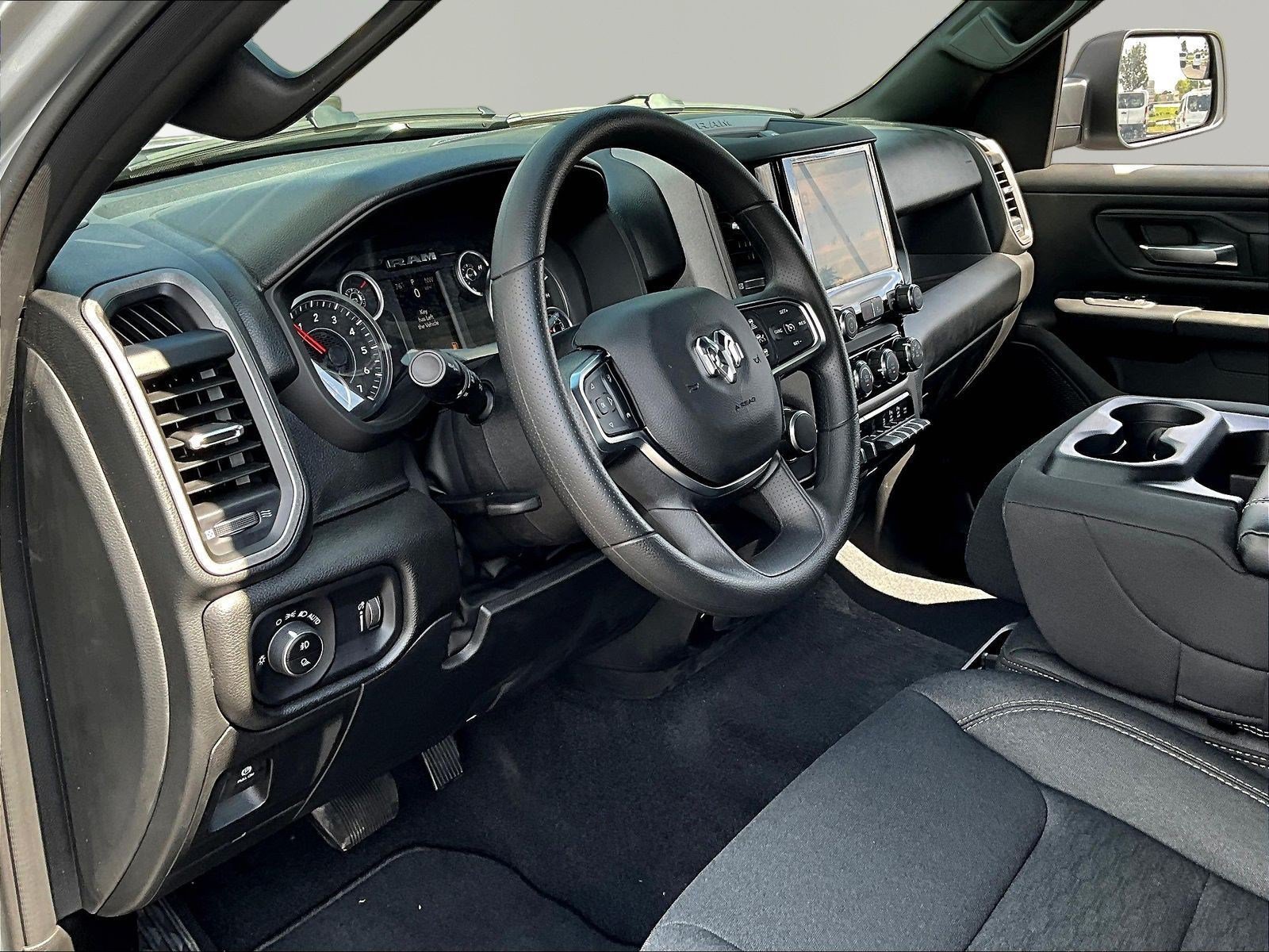 New 2026 RAM 1500 Express AWD/4WD image 16
