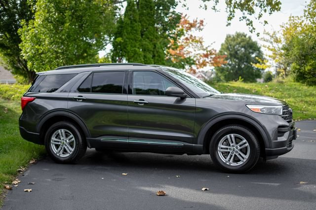 Used 2020 Ford Explorer XLT AWD/4WD image 4