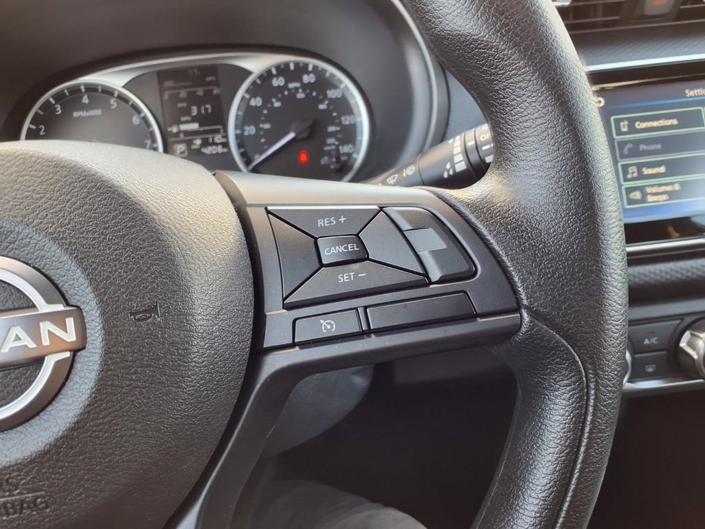 Used 2025 Nissan Kicks Play S FWD image 14