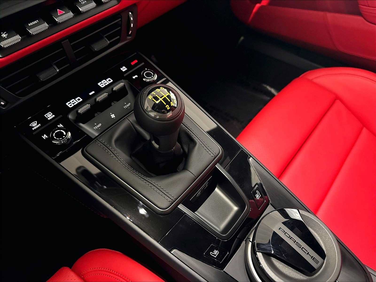 New 2026 Porsche 911 GT3 RWD image 17
